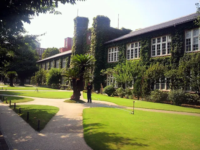 立教大学 池袋キャンパス（本館）