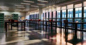 人物のいない学校の学習空間・金光大阪高校の6コースと2027年度入試を解説する記事サムネイル